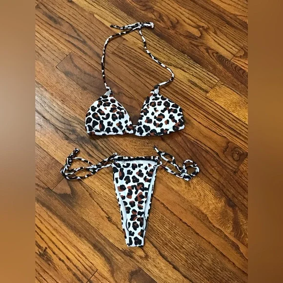 Leopard Cheetah Animal Print 2 Pc Thong String Bikini New 
Size Small 4 - 6 - Picture 11 of 11